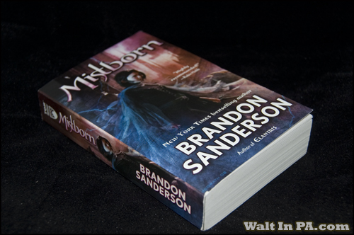 Mistborn by Brandon Sanderson, Paperback