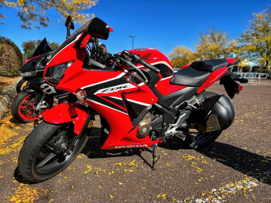 2017 Honda CBR300R - 1