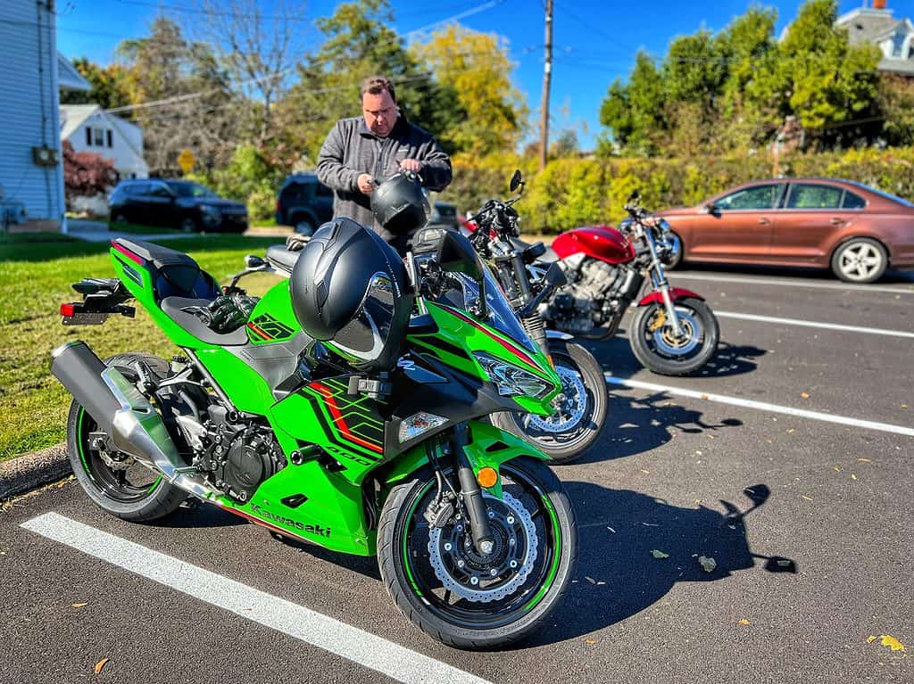 The Motorcycle Adjacent Podcast: Episode 8 - Kawasaki Ninja 400