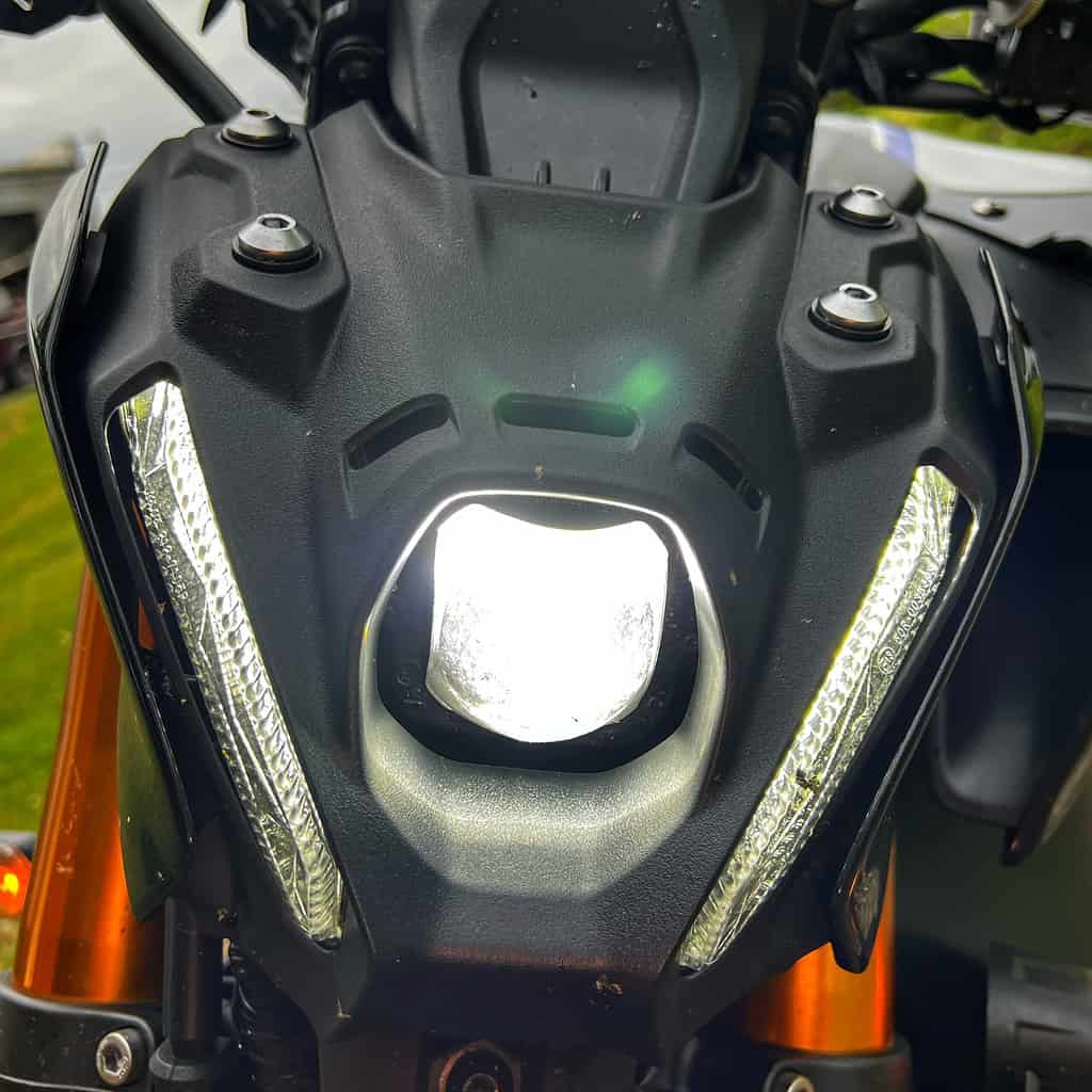 Yamaha MT-09 SP Headlight