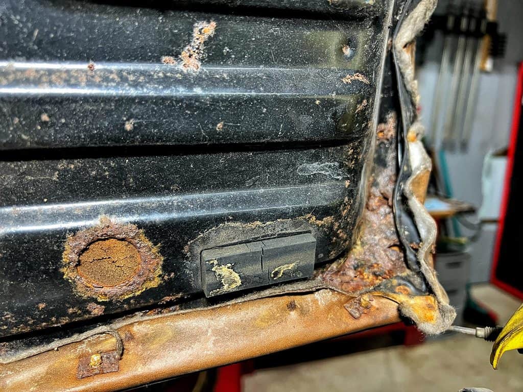 1976 Honda CB750F Seat Pan Rust