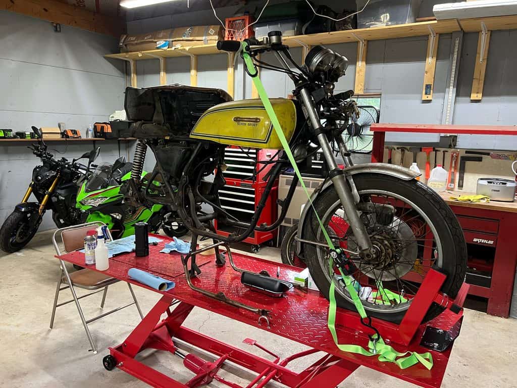 CB750F Tail Light - 2