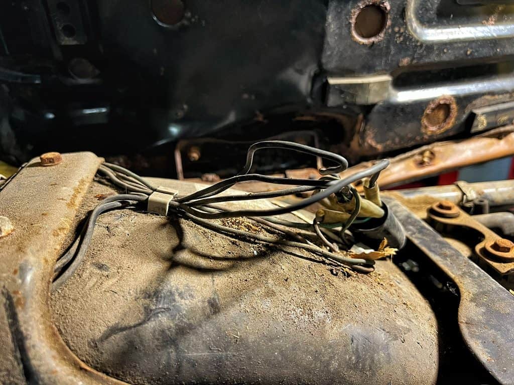 Cleaning CB750F - Turn Signal Wiring